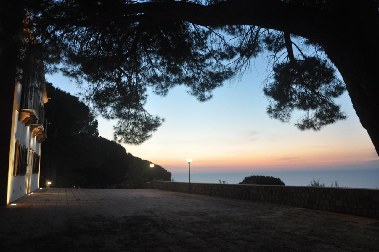 Villa Del Vescovo Cefalù Buitenkant foto